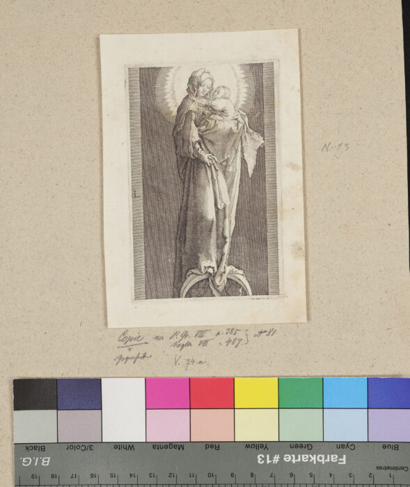 Maria mit dem Kinde auf dem Halbmond in einer Nische, Copie von der Gegenseite