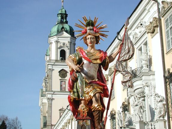 Stift St Florian Heiliger Florian Westfassade @Werner Kerschbaummayr