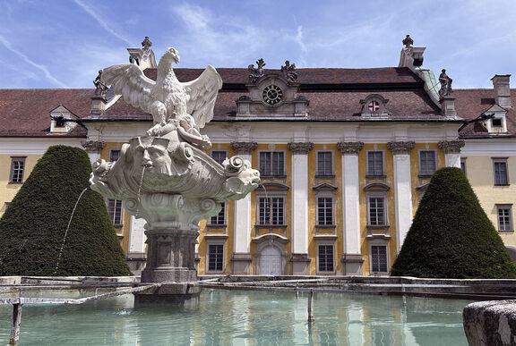 Stift St Florian Adlerbrunnen ©Stift St Florian